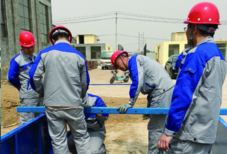 爬（pá）架廠家施工現場